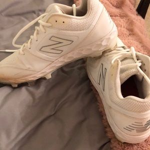 White new balance softball cleats